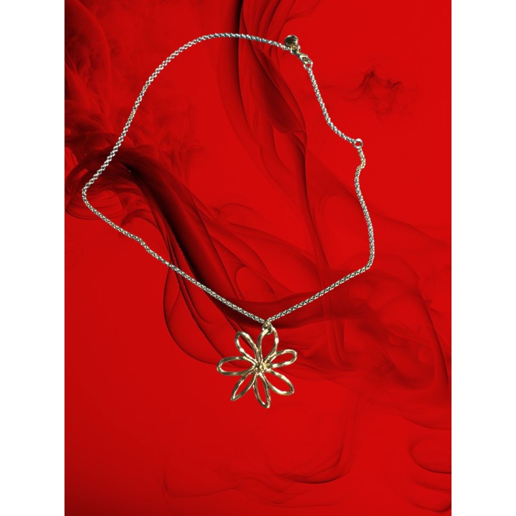 Mayamar Gold Flower Pendant Necklace 18 Chain Gift Box Pouch Included 25$